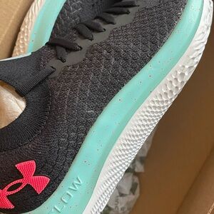 Under Armour Women's Black and Pink Athletic Shoes